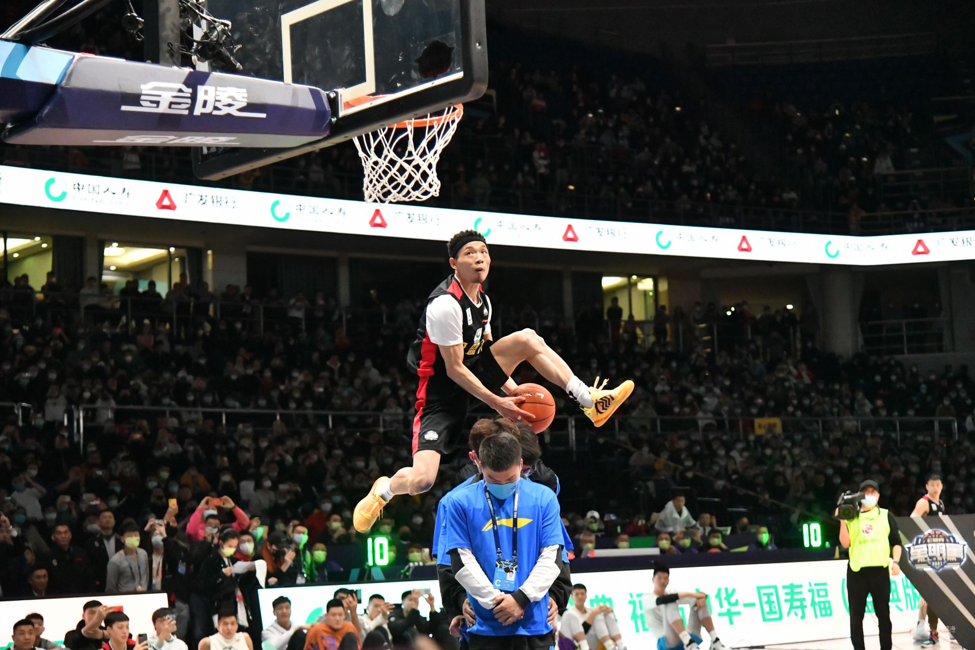 成为球队的 成为球队的