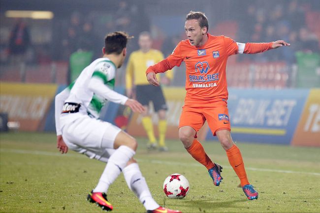 随着旅游业 随着旅游业